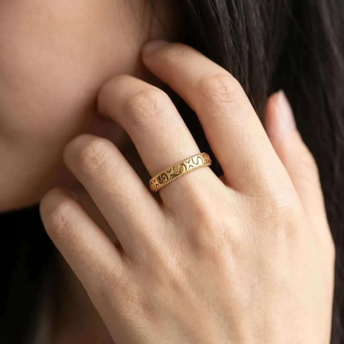 Vintage Engraved Milgrain Band Yellow gold